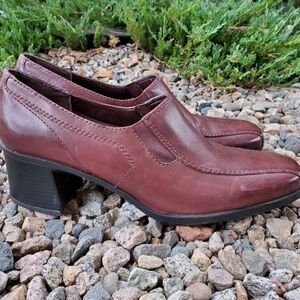 Clarks soft leather dress shoes slip on chunky heel everyday loafers